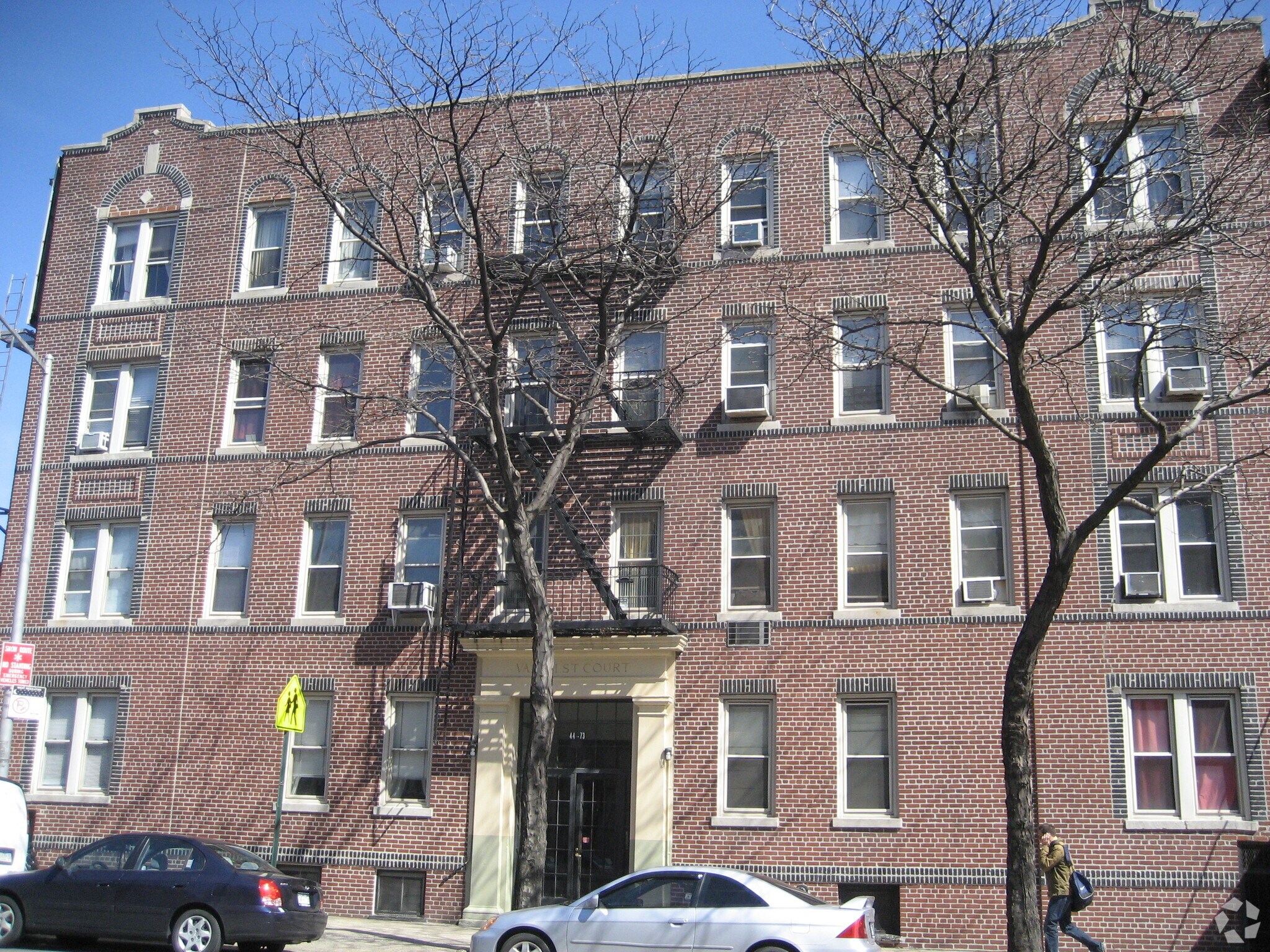 Long Island City Multifamily Building at 44-73 21st Street Sells for $4.62 Million
